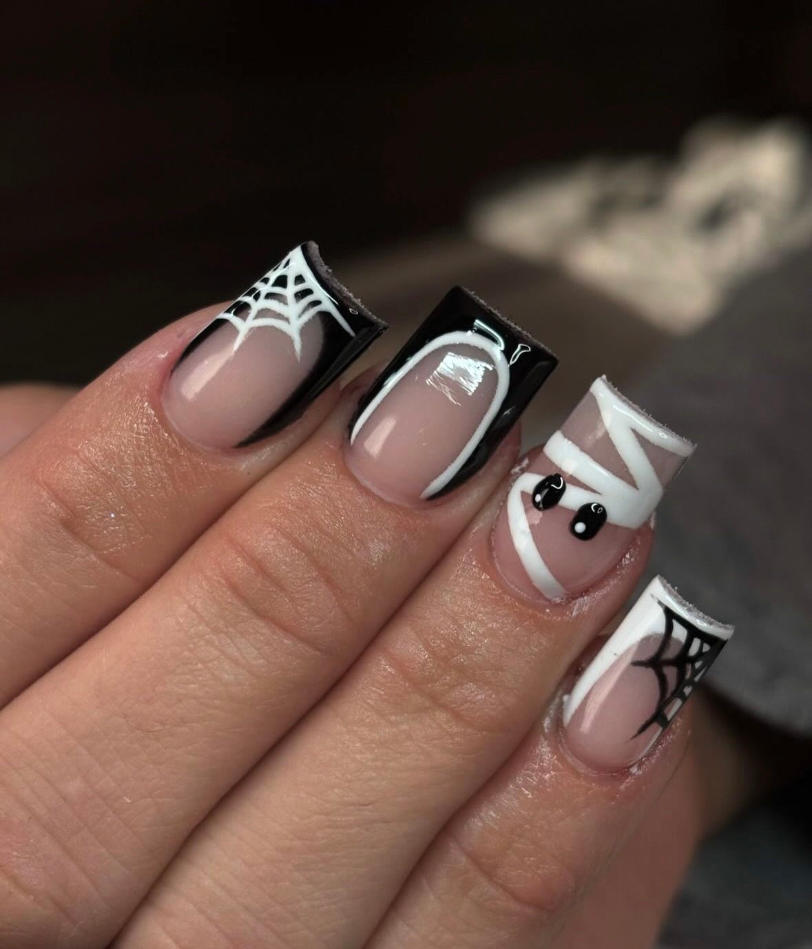Webbed mommie